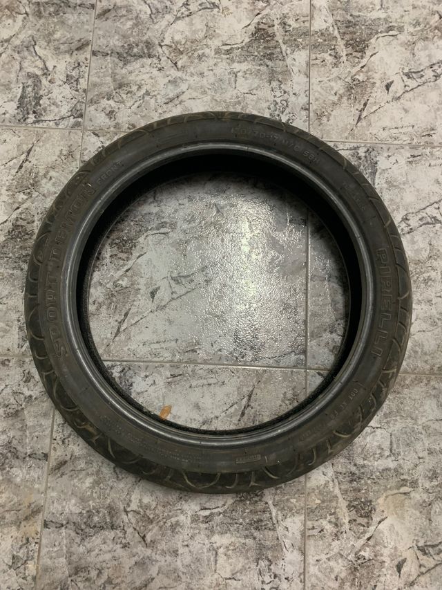 Neumatico 120-70/17