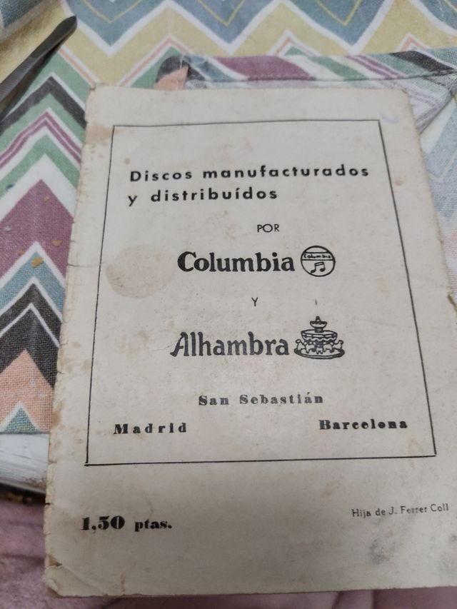 mini libro antiguo