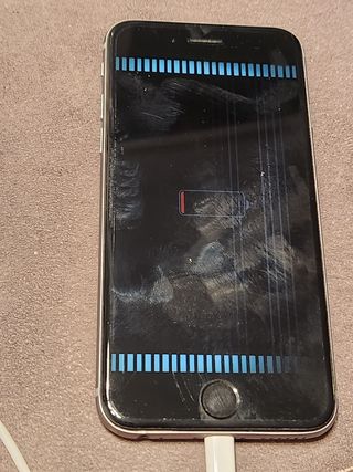 Iphone 6 gris para reparar o piezas.