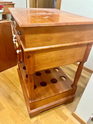 MESA AUXILIAR OFIX COCINA.-