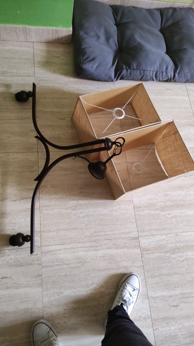 lámpara de techo y 2 pantallas rectangular