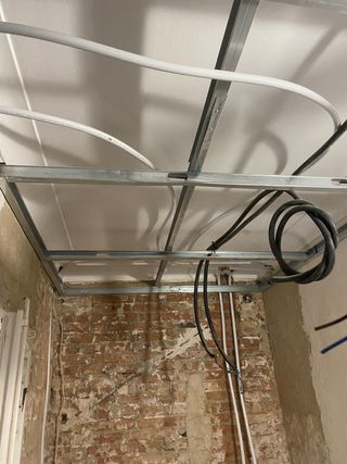 Instalaciones de agua en baño y en cocina