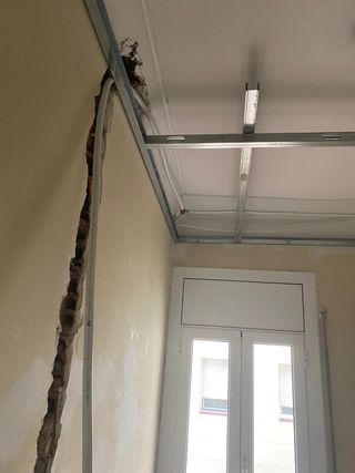 Instalaciones de agua en baño y en cocina 