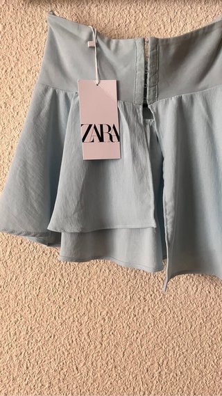 Top volantes palabra de honor Zara