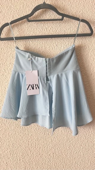Top volantes palabra de honor Zara