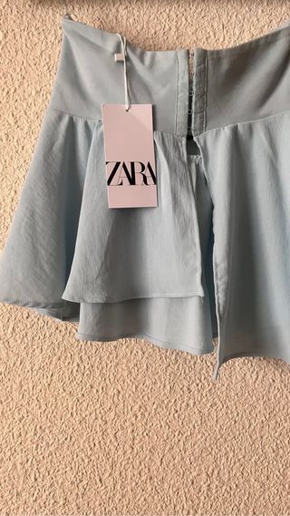 Top volantes palabra de honor Zara