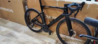 BICI DA CORSA MERIDA REACT 6000. 
