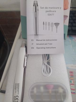 NUEVO set de 7 piezas pedicura y manicura