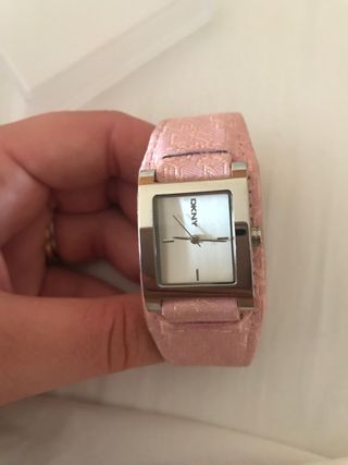Reloj DNKY 