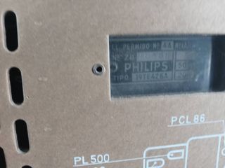 Televisor Philips antiguo Años 60. Modelo 19TE426A