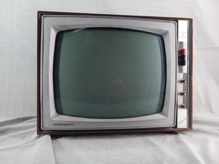 Televisor Philips antiguo Años 60. Modelo 19TE426A