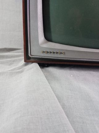 Televisor Philips antiguo Años 60. Modelo 19TE426A
