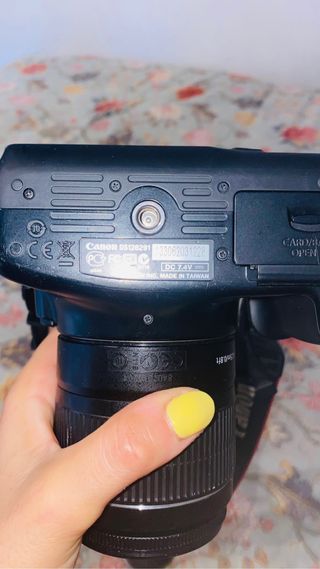 Cámara de fotos semireflex Canon
