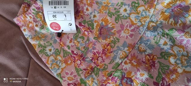 lote de 2 faldas cortas de Lefties