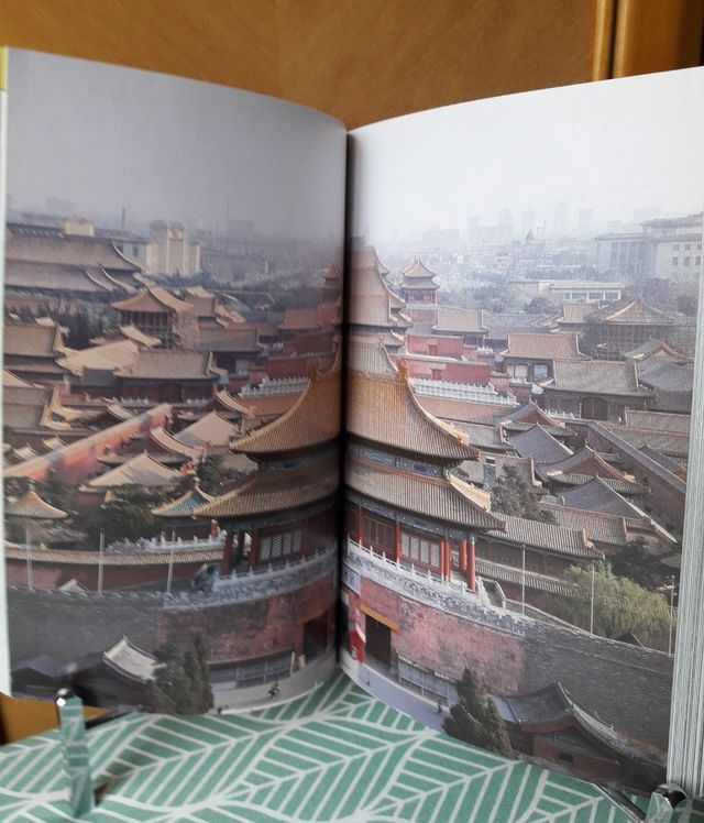 Lote>2 Guías Turísticas📚China+Cuba🗺