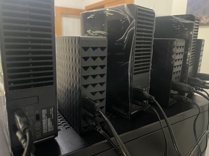 Chia Rig completo con Ryzen 9, 64GB RAM y 63TB afbeelding 4