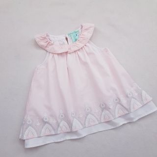 Conjunto blusón babero rosa bermuda blanca Gemelas