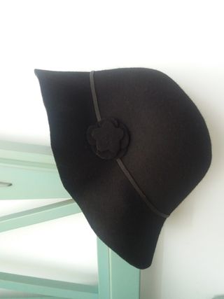 Sombrero mujer negro con flor