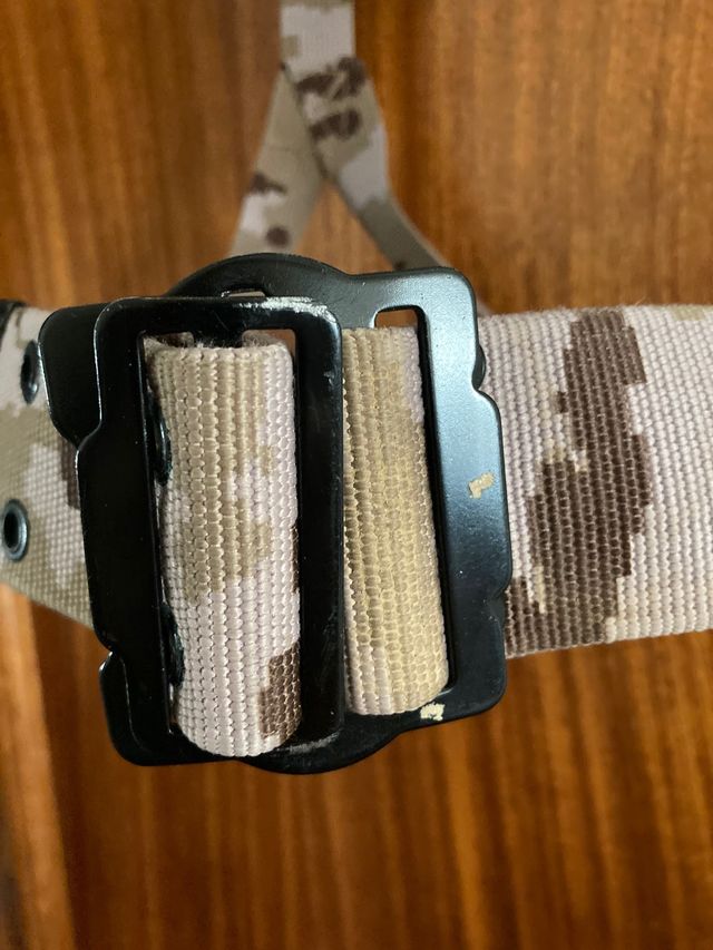 CORREAJE NUEVO. PIXELADO ÁRIDO.