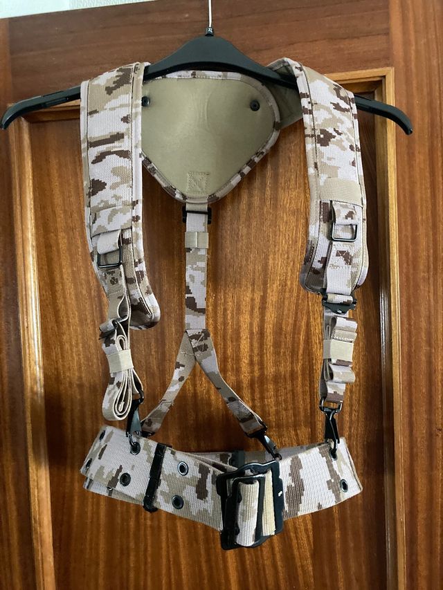 CORREAJE NUEVO. PIXELADO ÁRIDO.