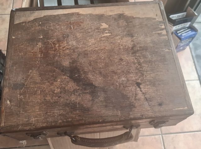 Maleta Antigua herramientas