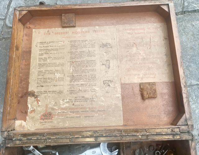 Maleta Antigua herramientas