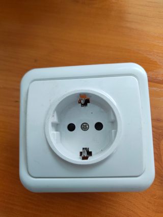 Electricidad 45 marcos Solera enchufes interruptor