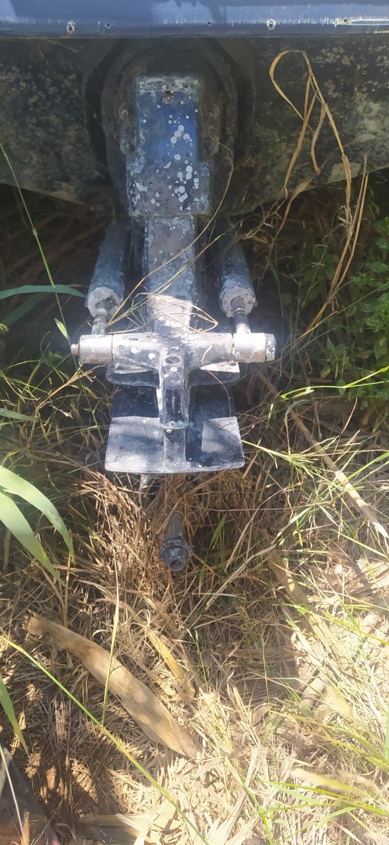 Mercruiser 4.3 y la cola completo averiado ocasión