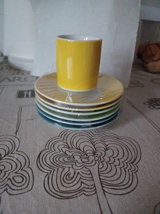 juego café de colores