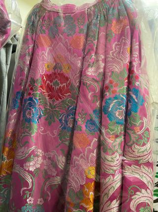 traje de fallera rosa