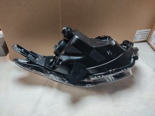 Faro  mitsubishi L200