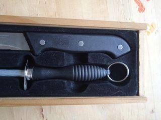 Cuchillo Jamonero y afilador