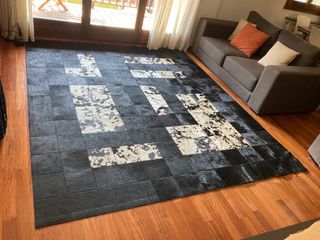 Alfombra de retales piel de vaca