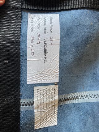 Alfombra de retales piel de vaca