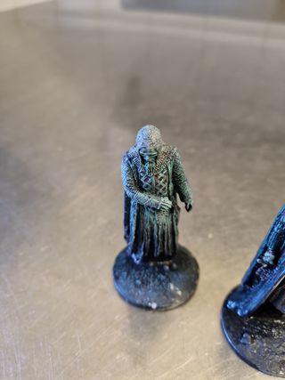 due statuette signore degli anelli in piombo