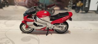 Maquetas Motos Ducati Yamaha 1:12