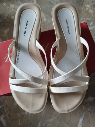 Sandalia blanca