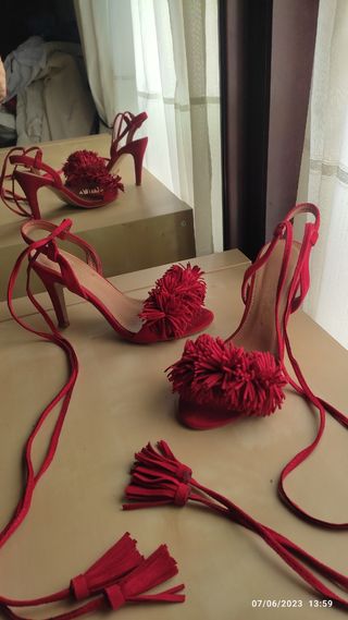 espectacular zapato de tacón