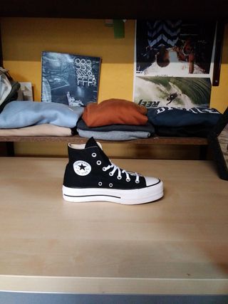 converse plataforma negra