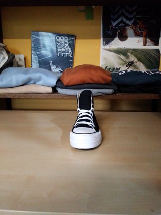 converse plataforma negra