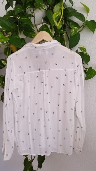 camisa blanca