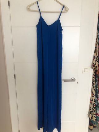 Mono largo de fiesta color azul satinado