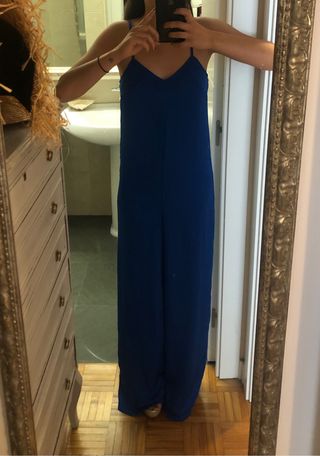 Mono largo de fiesta color azul satinado