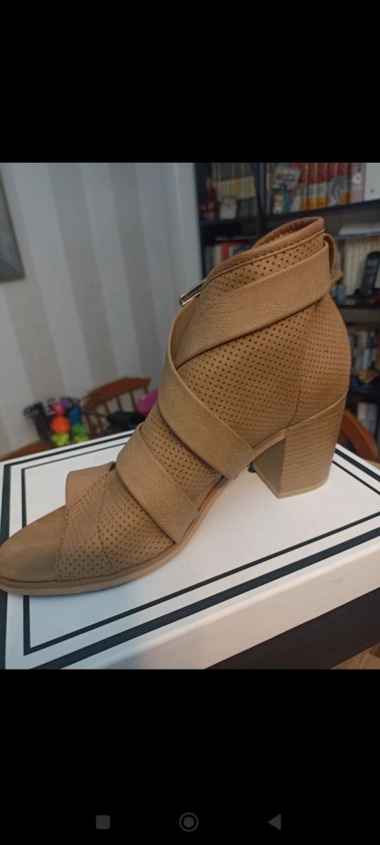 Botín de verano abierto