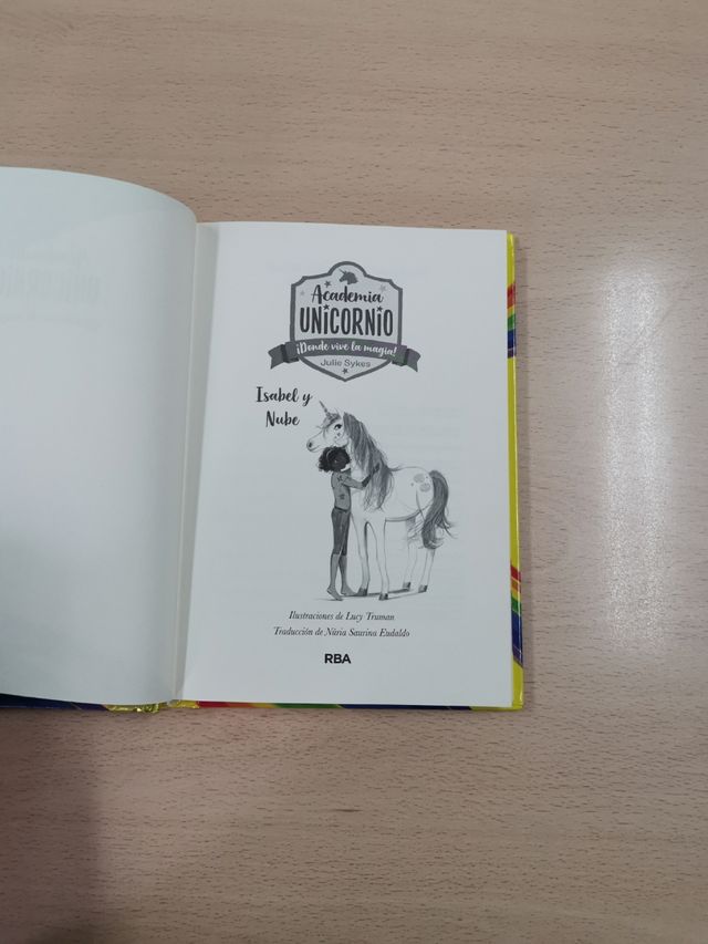 Academia unicornio donde vive la magia 