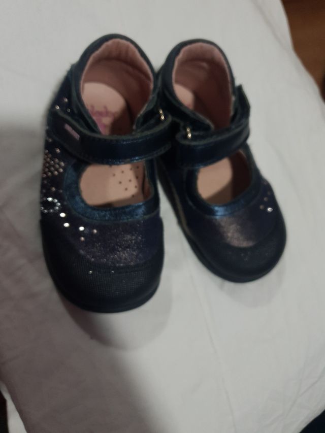 ZAPATO DE NIÑA