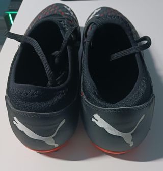 BOTAS DE FÚTBOL PUMA FUTURE 6.4