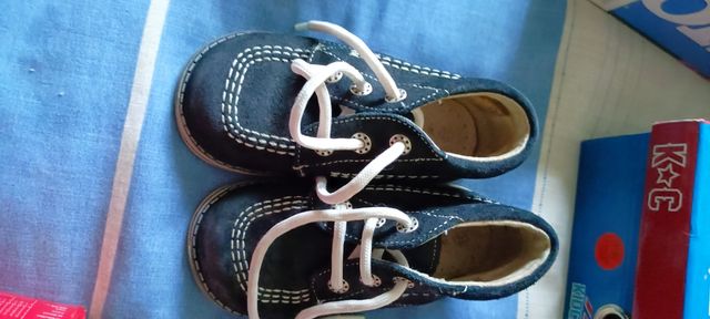 2 pares de botas talla 22-23