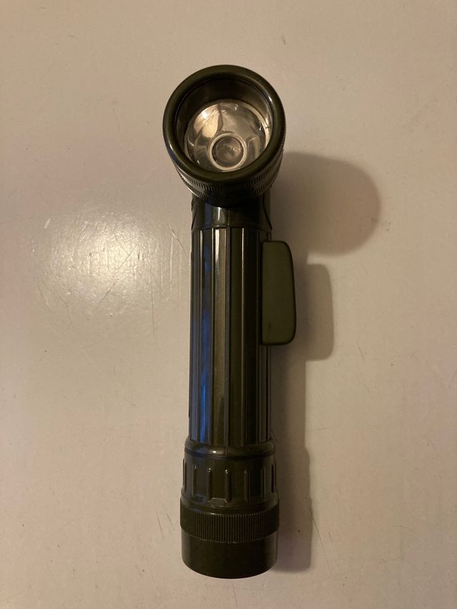 LINTERNA ACODADA NUEVA.