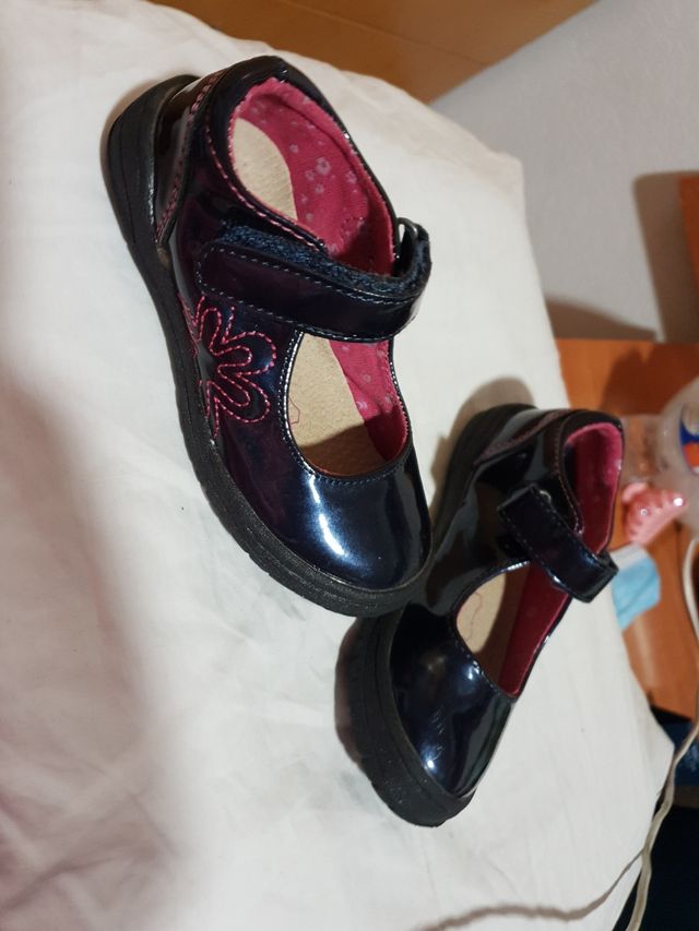 ZAPATO DE NIÑA